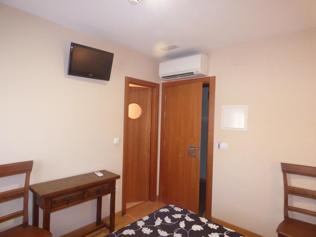 Hostal La Perdiz Sonseca ภายนอก รูปภาพ